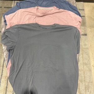 Prana Men's Gray, Pink, and Blue T-Shirts